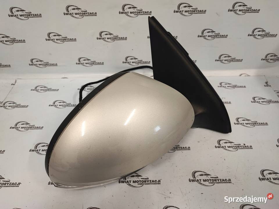 VOLKSWAGEN TIGUAN I 10r lusterko prawe osobowe Kielce