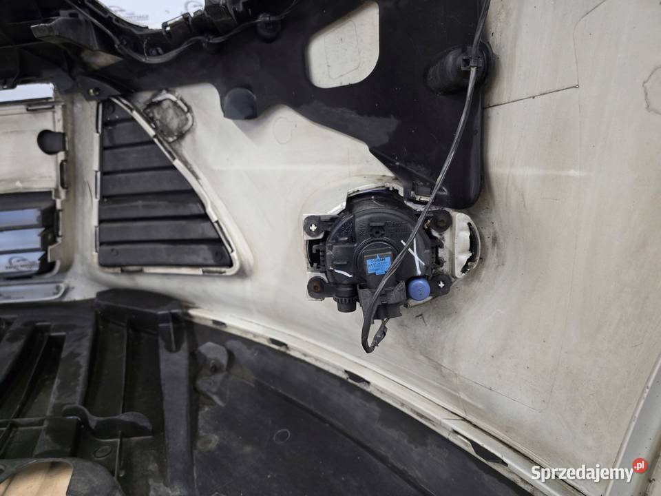 FORD FOCUS MK3 III 12r zderzak przód osobowe