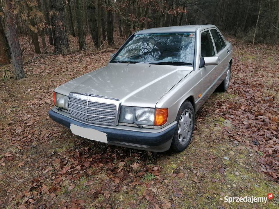 Mercedes 190 w całości na części Rok produkcji 1987 Samochody na części Radom sprzedam