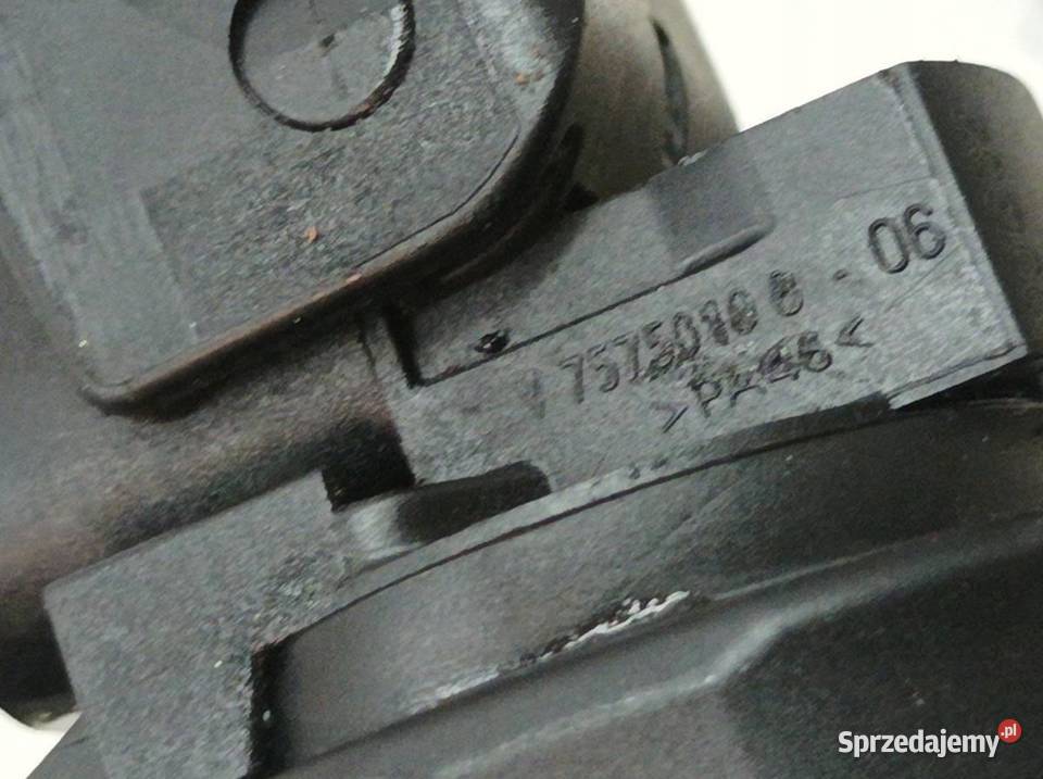 CEWKA ZAPŁONOWA KPL 2 75750108 16 B 136 Bmw