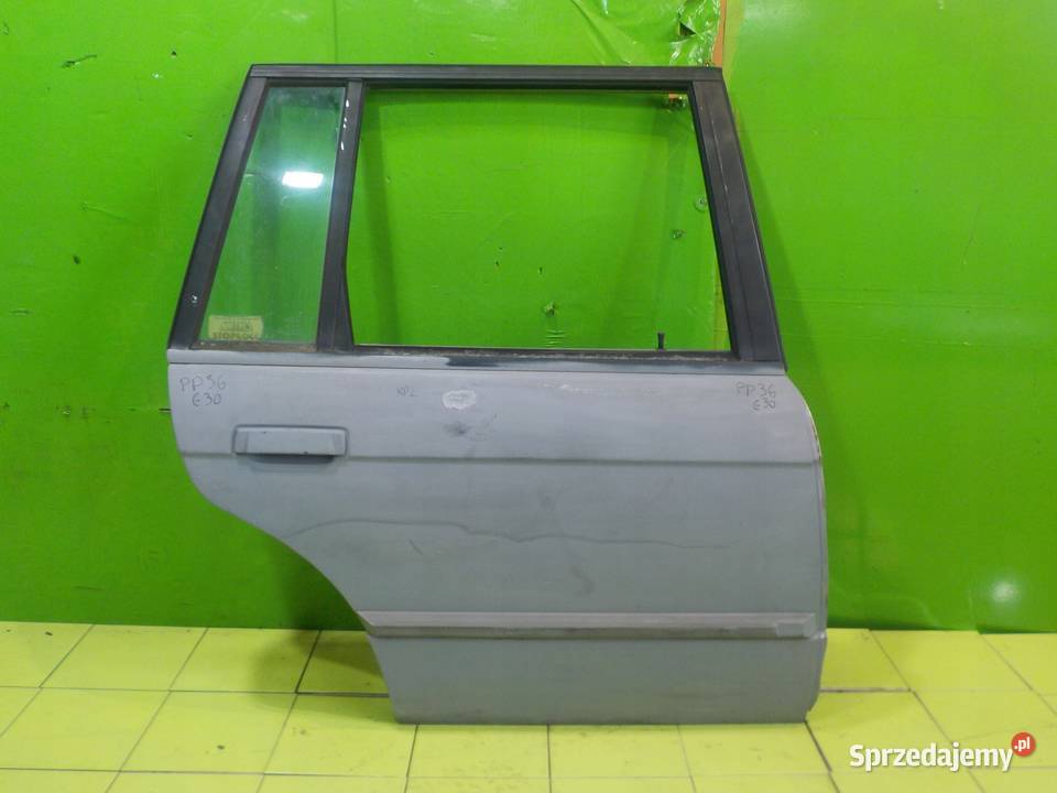 BMW 3 E30 25 B 89r KOMBI drzwi prawe tyl Drzwi Suków