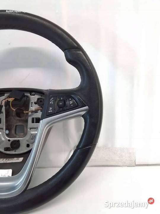 Opel Insignia A KIEROWNICA SKÓRA MULTIFUNKCJA Części samochodowe Opole Lubelskie