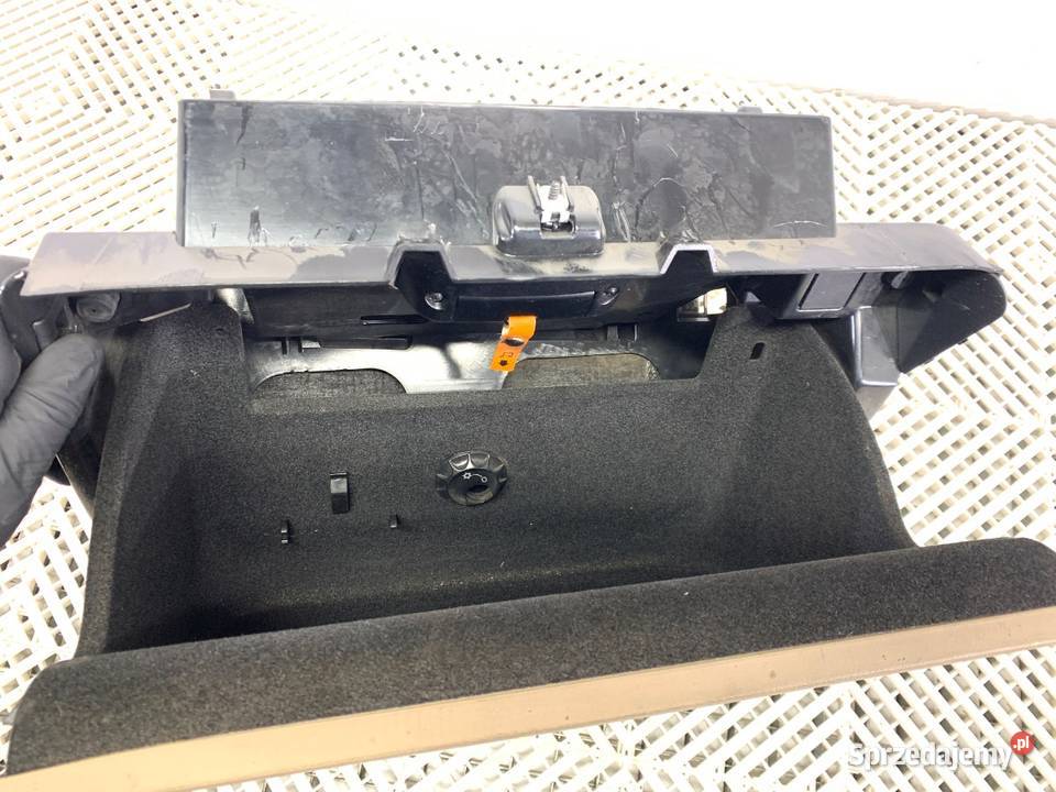 SCHOWEK PASAŻERA VW CC B7 SportowyCoupe 1116 podkarpackie