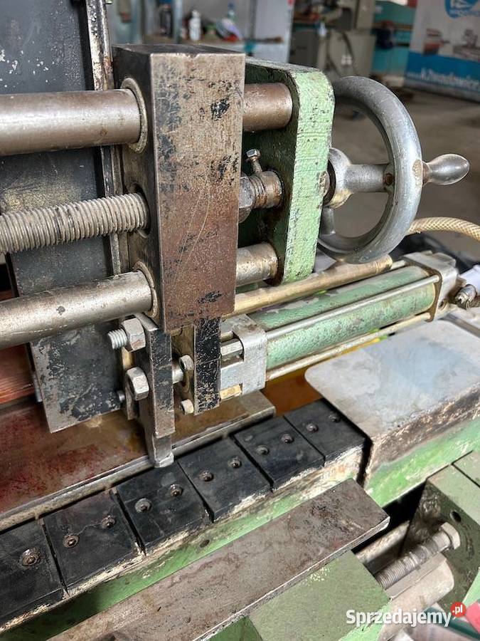 Uniwersalny podajnik elementów do maszyny z Wadowice sprzedam