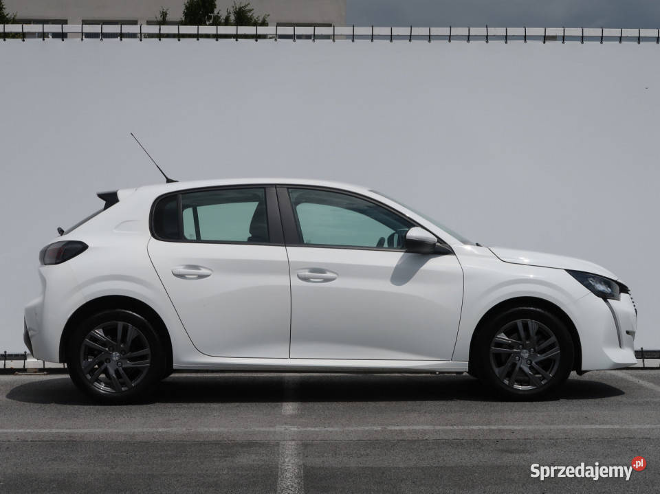 Peugeot 208 15 BlueHDI Rok produkcji 2021 208 Lublin