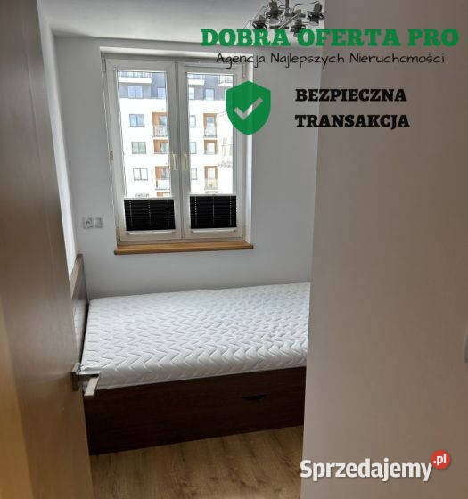 2 pokoje inwestycyjne OBC i UG Rok budowy 1967 Gdańsk