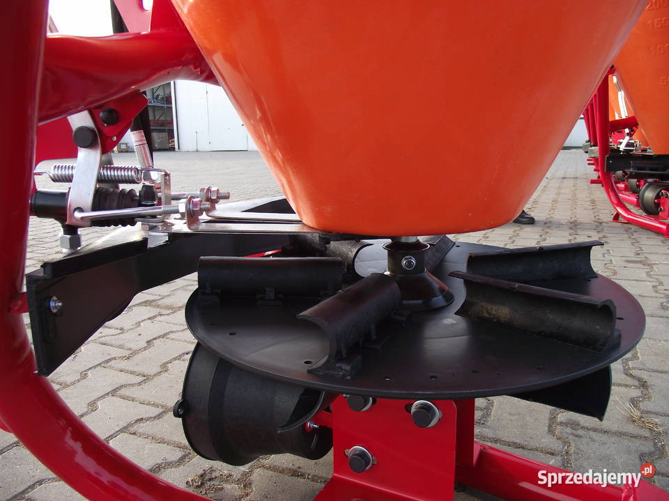 Rozsiewacz do nawozów Gowarczów