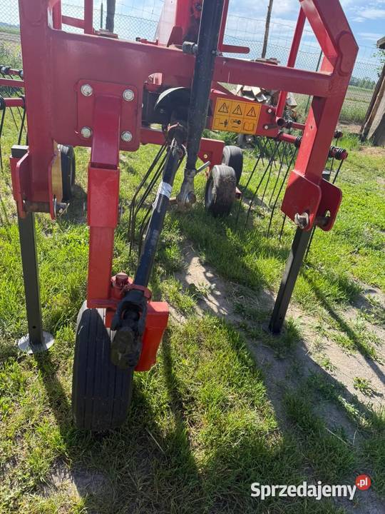 Zgrabiarka Karuzelowa MetalTechnik 350 lubelskie Huszcza sprzedam