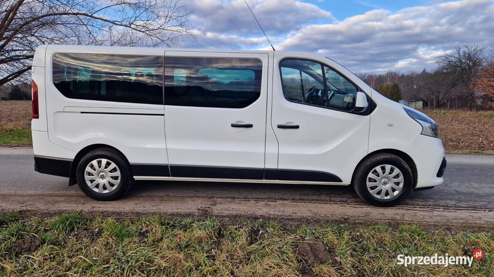 Wynajem busa 9osobowego Wypożyczalnia busów Góra Kalwaria