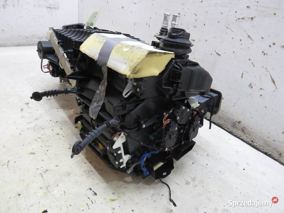 NAGRZEWNICA OBUDOWA NAGRZEWNICY AUDI Q5 8R sprzedam