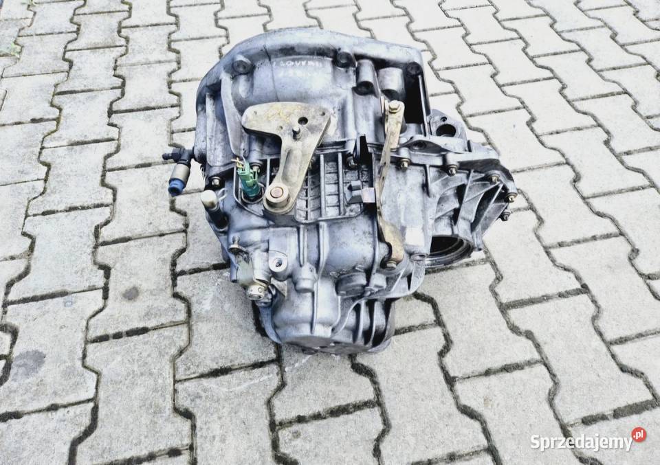 6 BIEG MANUALNA SKRZYNIA BIEGÓW 19 DCI RENAULT osobowe sprzedam