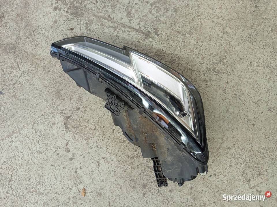 Reflektor prawy audi a4 b9 orginalny Rzeszów