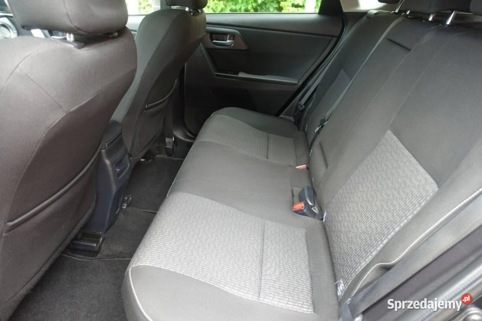 Toyota Auris R E Z E R W A C J A II 2012 mazowieckie Warszawa