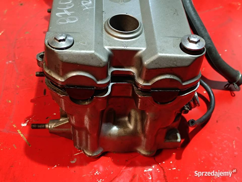 HONDA HORNET 600 PC25 03 głowica zawory pokrywa
