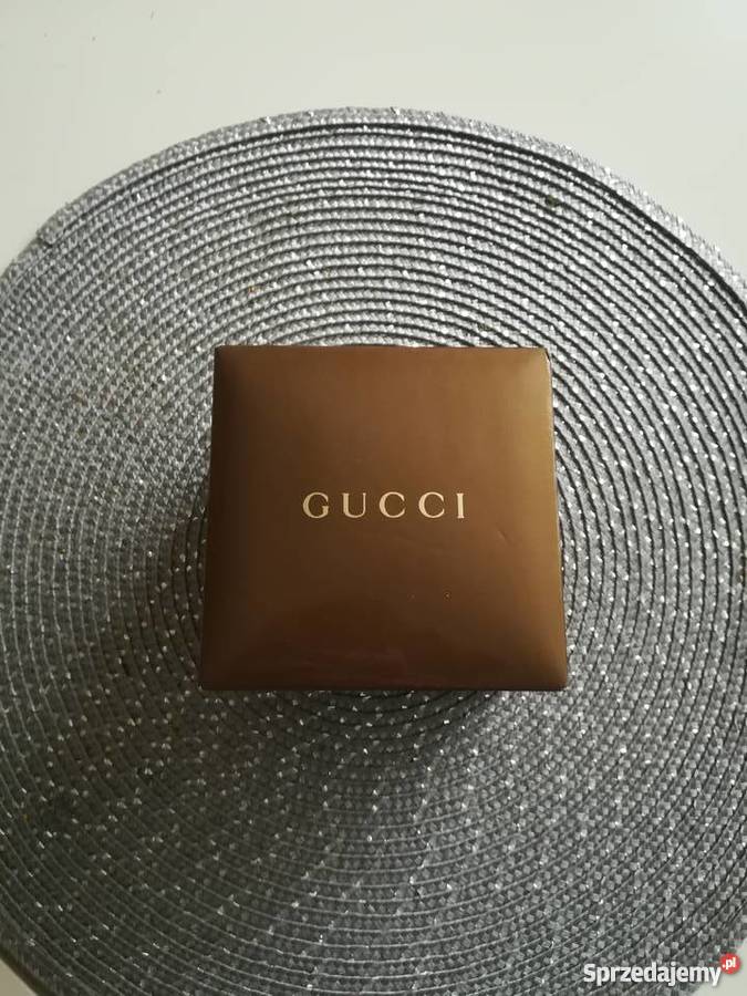 Szal Gucci czarno złoty z pudelkiem szalik nie Pozostałe dolnośląskie