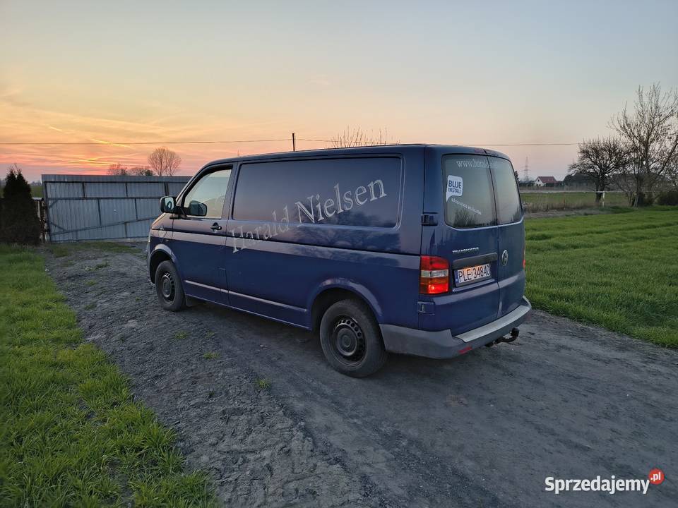 VW Transporter T5 19TDI mały przebieg hak Długie Stare