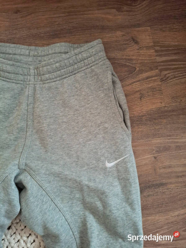 Dresy chłopięce Nike rozmiar XS stan nowe Zielona Góra sprzedam