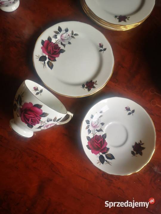 Filiżanka i talerzyk biskupiojasna róża pomorskie Gdańsk