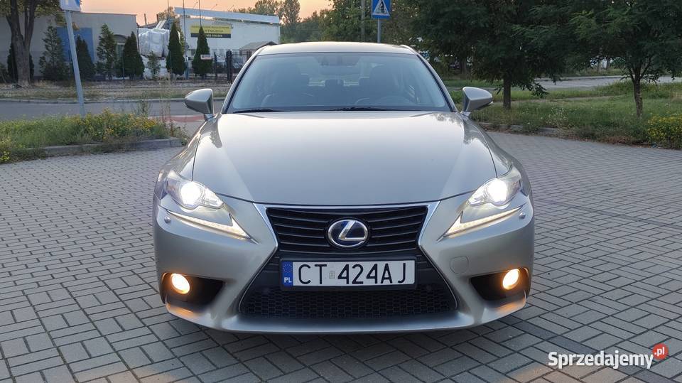 Lexus IS300h zadbany nowa bateria 2013r kujawsko-pomorskie Toruń