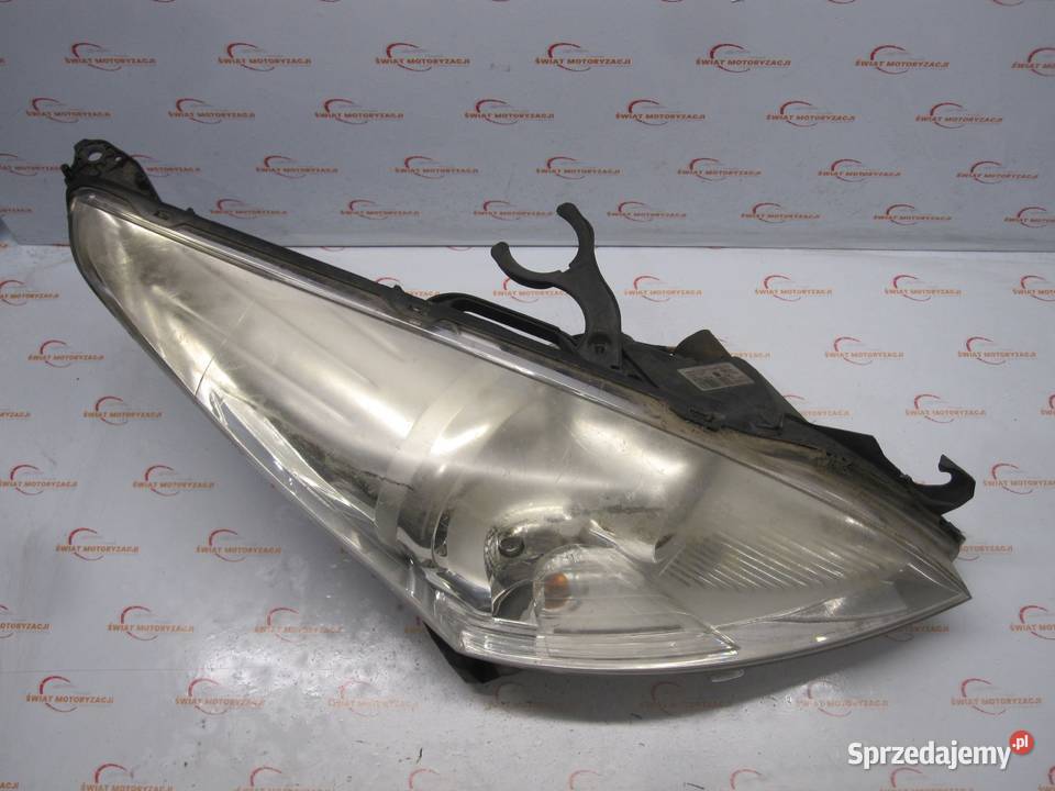 PEUGEOT 3008 lampa prawa przód 9685472680 ANGLIK świętokrzyskie Kielce