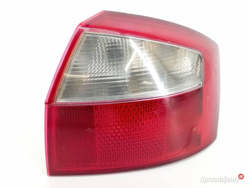 LAMPA TYŁ PRAWA SEDAN Audi A4 II 20002006 B6 osobowe