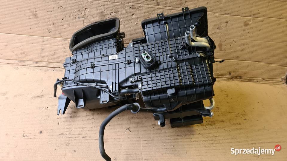 Hyundai I30 cw 1 Lift nagrzewnica ogrzewania osobowe