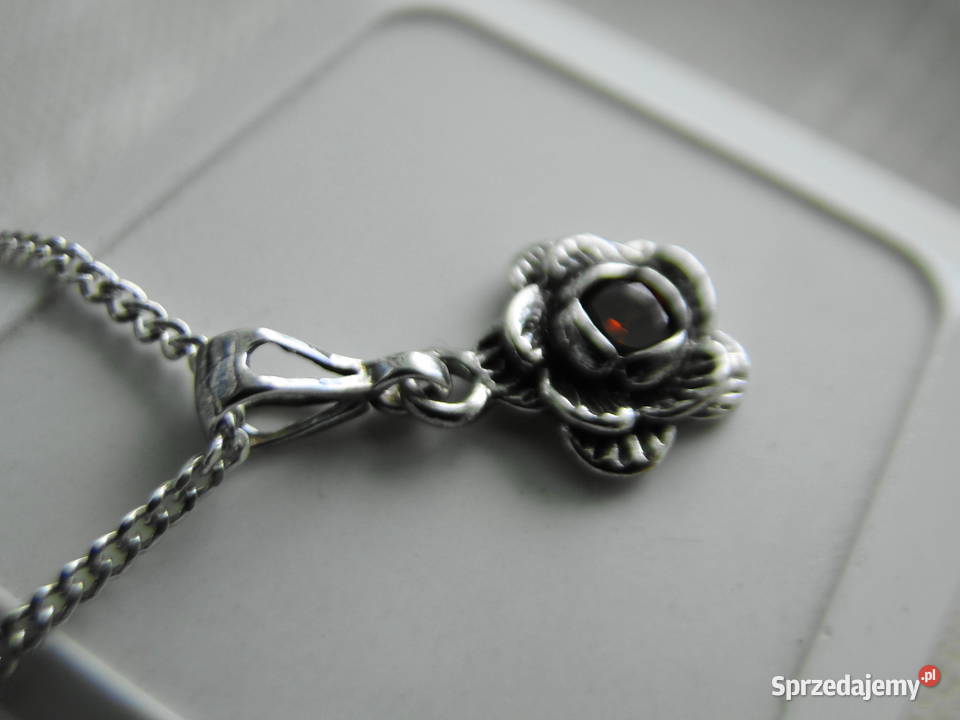 Śliczny naszyjnik srebro i rubinowa cyrkonia sprzedam