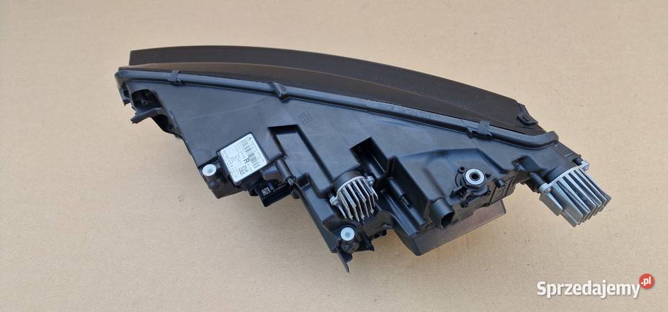 SKODA OCTAVIA 4 IV REFLEKTOR FULL LED 5E4941016 Lampy przednie Bieleń
