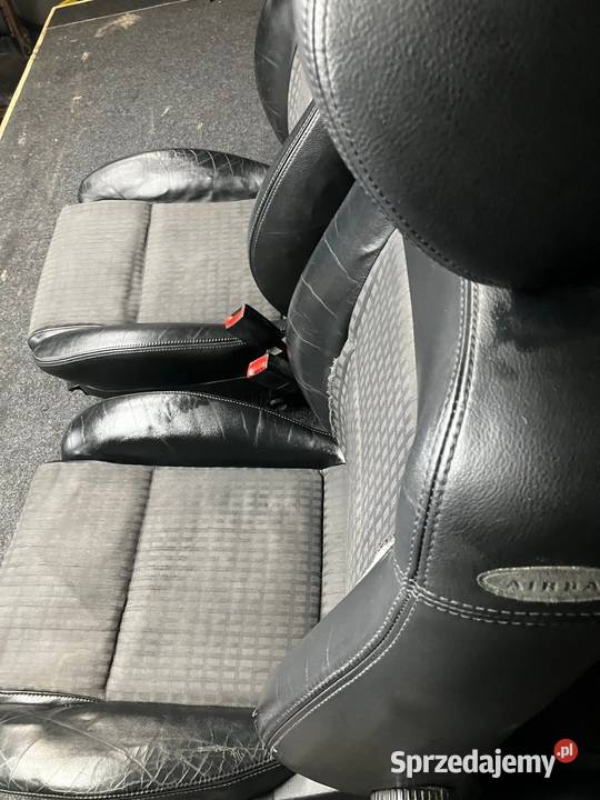 Fotele Passat B5 polift półskóra komplet grzany Rok produkcji 1939 Warszawa