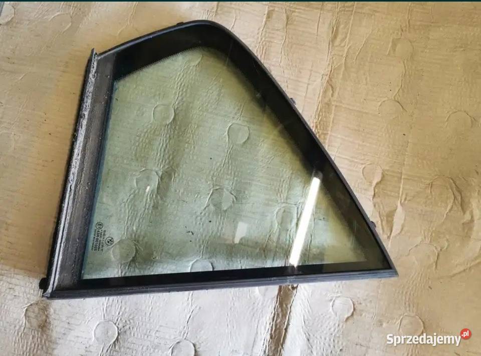 Szyba prawy tył trójkąt BMW E38 Żory sprzedam