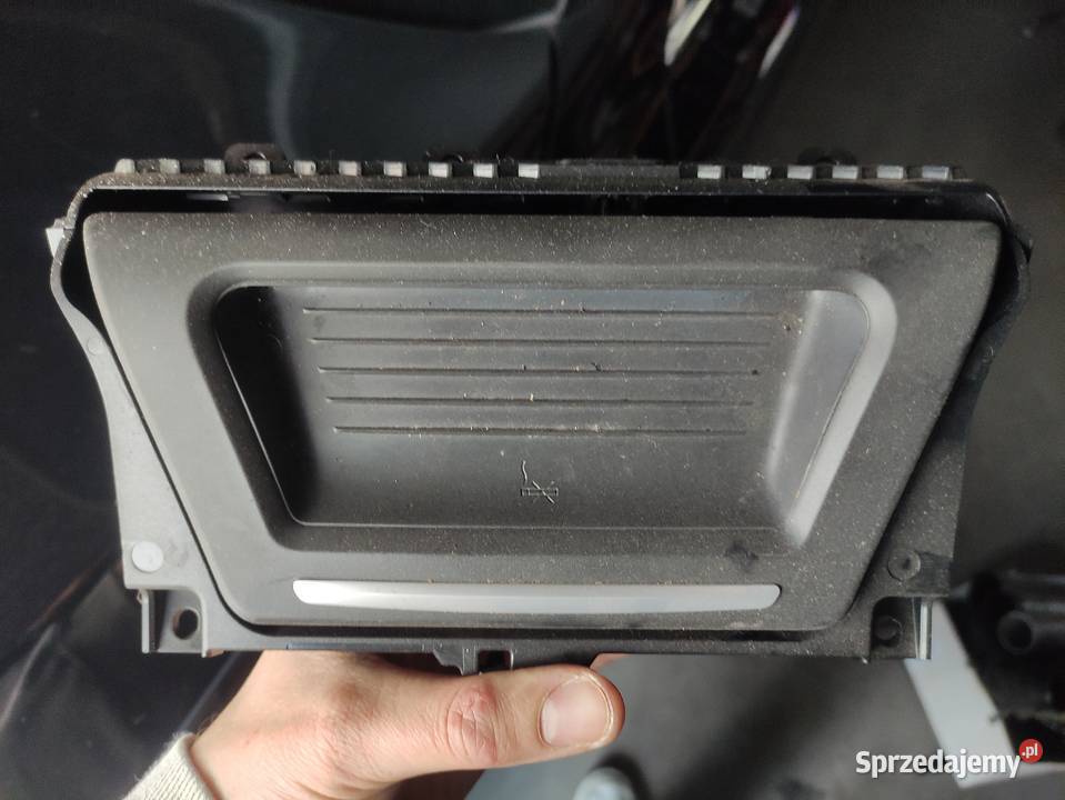 Popielniczka zapalniczka BMW F10 F11 osobowe Ełk