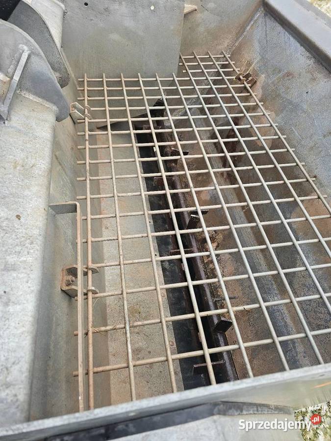 Posypywarka samozaładowcza piasku soli Fjaras Sosnowa