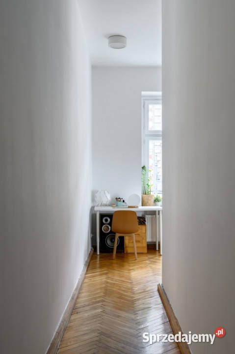 Przestronne mieszkanie z widokiem na Piotrkowską Liczba pokoi 4 łódzkie Łódź sprzedam