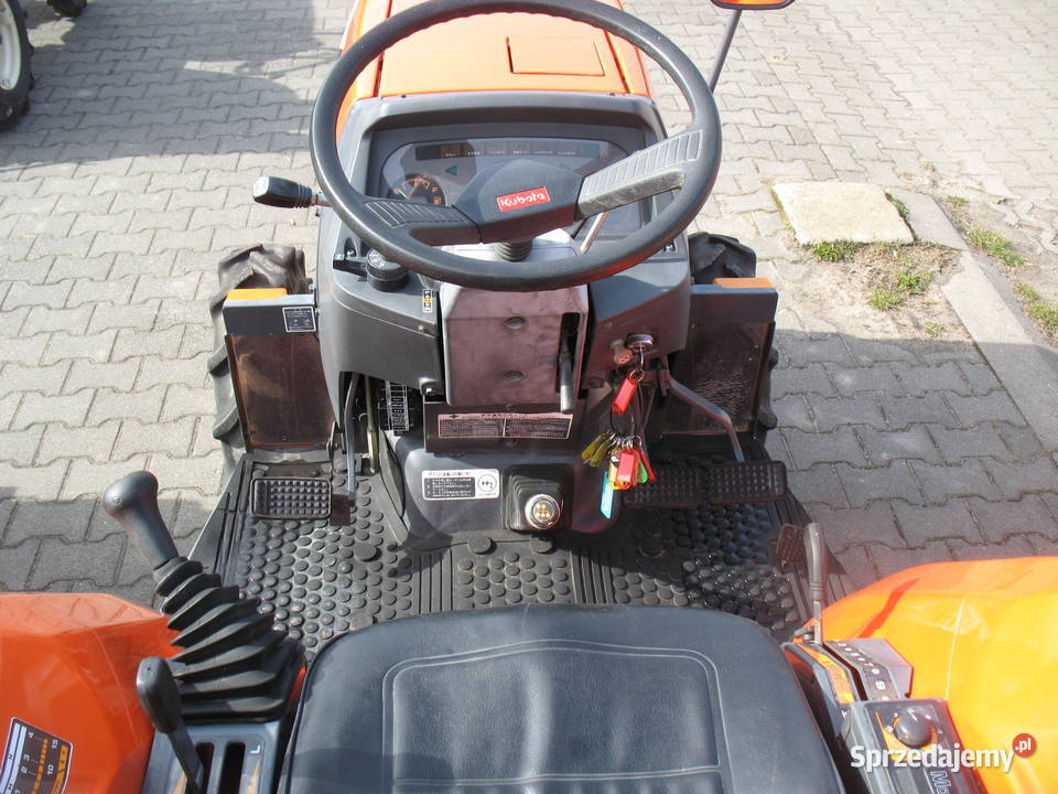 Kubota 4x4 idaelny stan sadownik do tunelu Mroków