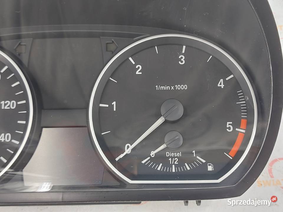 BMW E82 E88 20D 11r licznik zegary ANGLIK Kielce