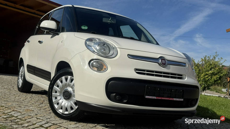 Fiat 500L 14 Benz 95 z Niemiec Tempomat Czujniki manualna 500L Strzegom