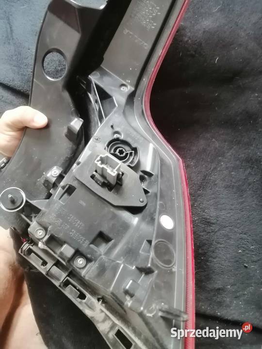 lampa volvo v90 tylna 32228008 osobowe Legnica