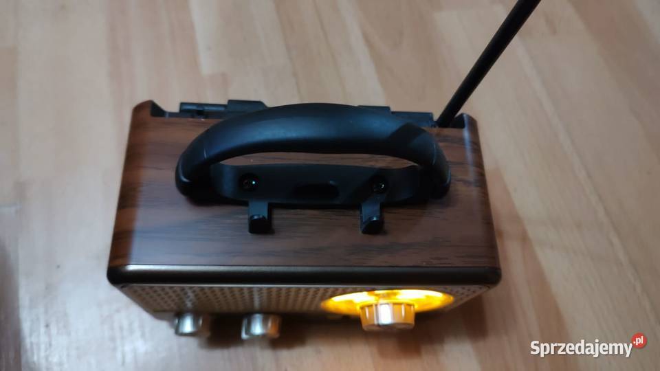 Radio bezprzewodowe solarne retro Książ Wielkopolski