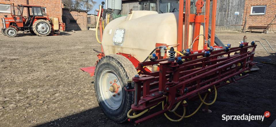 Opryskiwacz ciągany 1000l 12m nieuszkodzony Sobieszczany-Kolonia