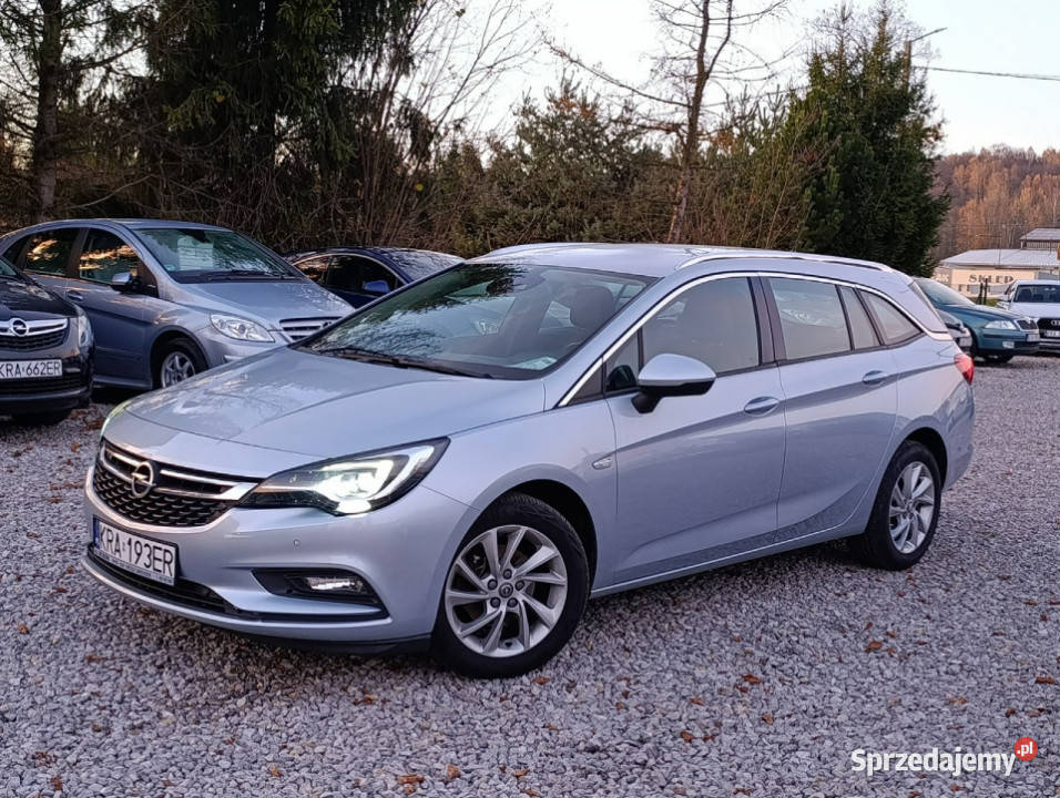 Opel Astra Astra Sports Tourer Bezwypadkowa mały ABS Dulowa