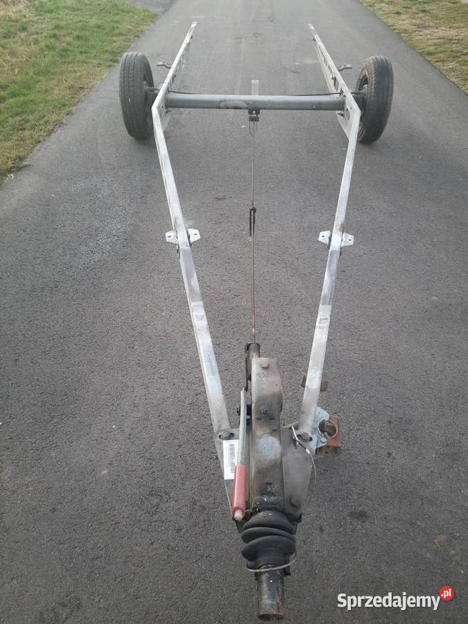 Podwozie rama z przyczepy kempingowej