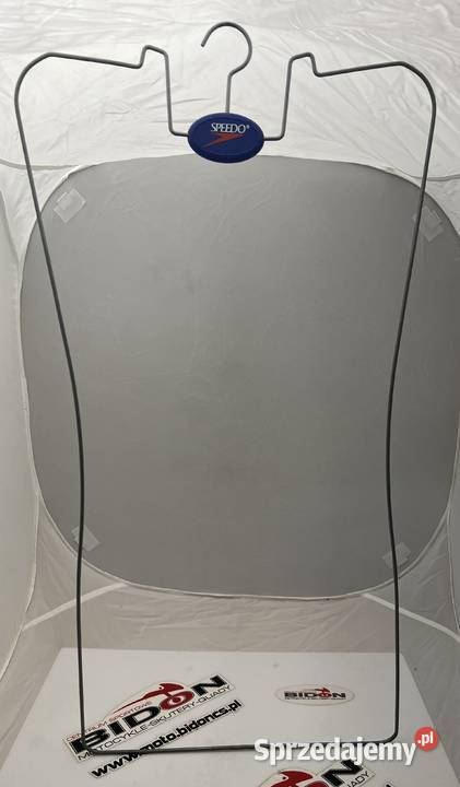 Wieszak na kostiumy kąpielowe logo speedo