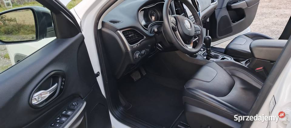 Jeep Cherokee KL Limited ASR (kontrola trakcji)