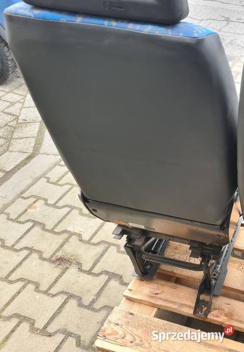 IVECO DAILY 3 9906 fotel kierowcy i kanapa Legnica