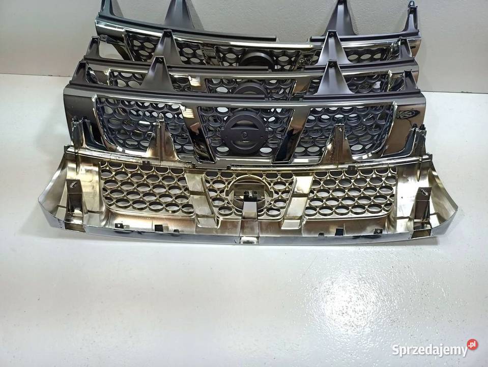 NISSAN PICKUP NAVARA D22 0205 LIFT ATRAPA GRILL