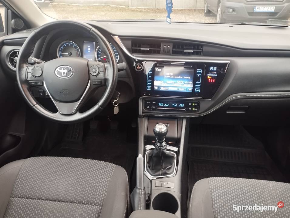 Toyotą corolla 16 salon serwis przebieg 102 światła przeciwmgielne Corolla mazowieckie Warszawa