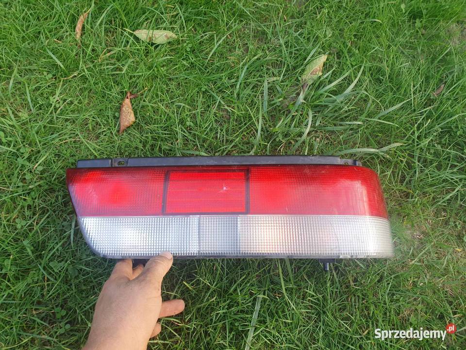 Lampa tylna prawa Suzuki Swift III 9603 Rok produkcji 2000 Kraków