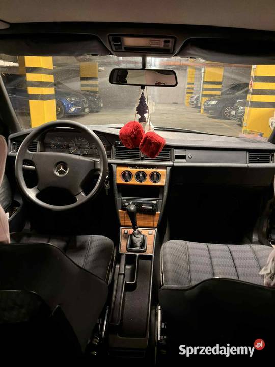 Mercedes 190e w201 Podnieśno