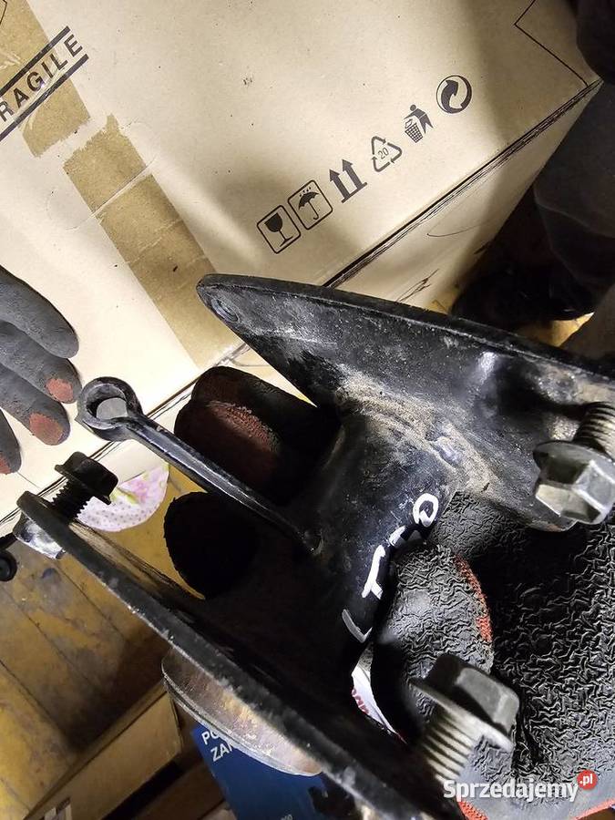 Suzuki LT 50 Piasta mocowanie wahacz wahacza osi dolnośląskie Jelenia Góra