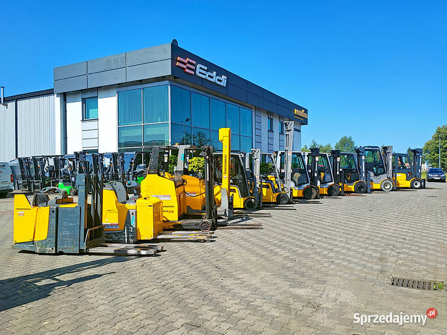 Kompaktowy elektryczny wózek widłowy Kęty